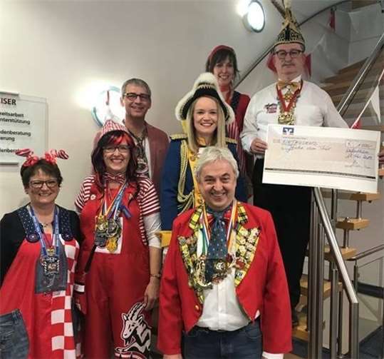 Die „Jecke vom Thur“ freuten sich über eine Spende in Höhe von 1000 Euro. Foto: privat