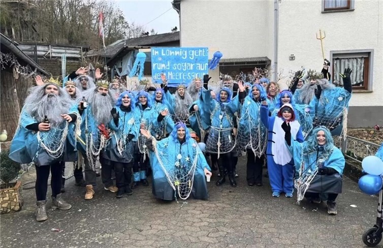 Die Jecken feierten ausgelassen in Lonnig. 