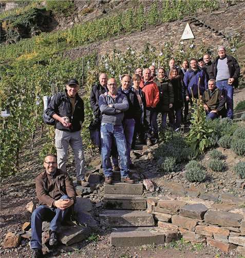 Die Journalisten waren sehr begeistert von den Weinbergen an der Mosel. privat