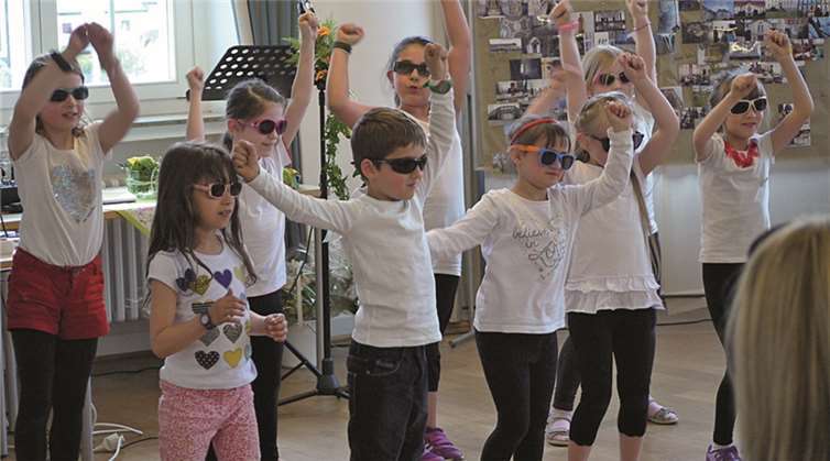 Die Jubiläumsfeier wurde durch besondere Beiträge der OGS-Kinder umrahmt. privat