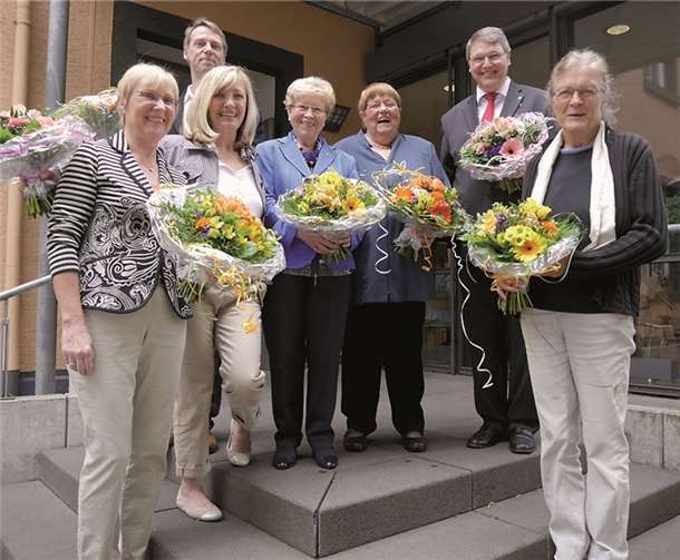 Die Jubilare (v.l.n.r.): Renate Heers, Marko Reinhäckel, Sonja Zimmermann, Erika Buchwald, Renate Ebeling, Thomas Schmidt, Helga Geyer. privat