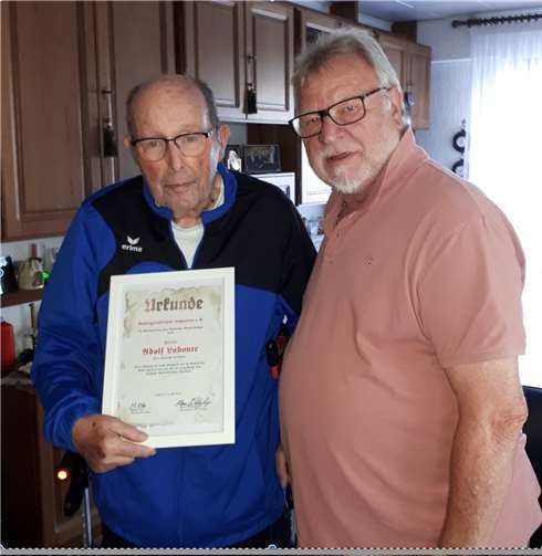 Die Jubilare von links nach rechts mit Klaus Westenberger:Adolf Labonte