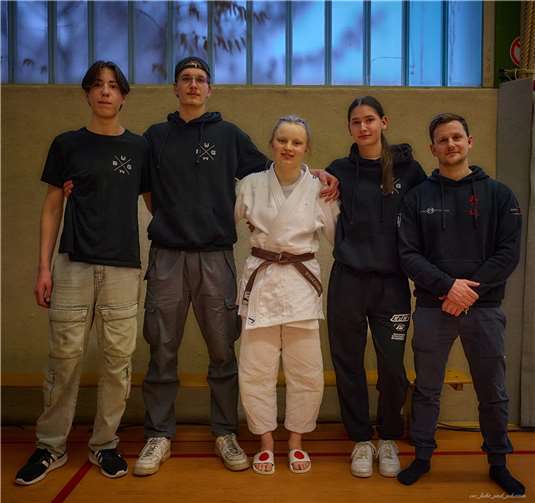 Die Judoka des SV Urmitz mit Coach Benjamin Franke. Fotos: Christoph Wesemann