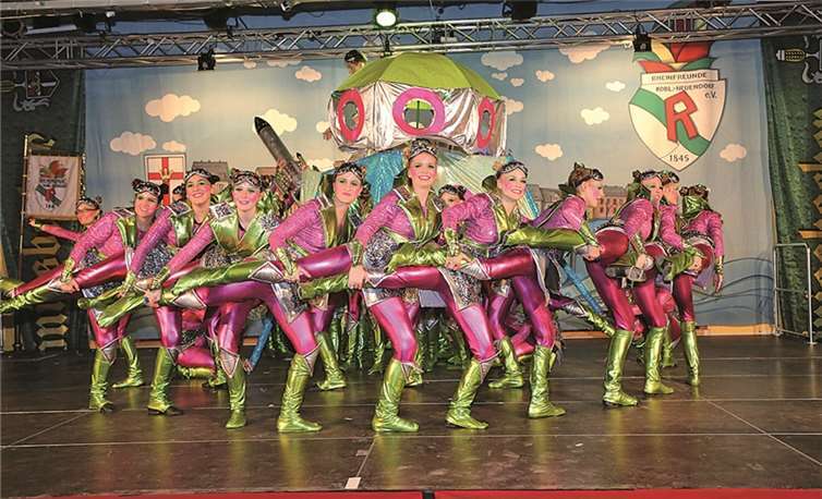 Die Jugend-Showtanzgruppe der „Fidele Mädcher“ aus Wallersheim.