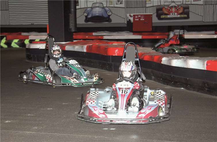 Die Jugend misst sich wieder auf der Kartbahn.privat