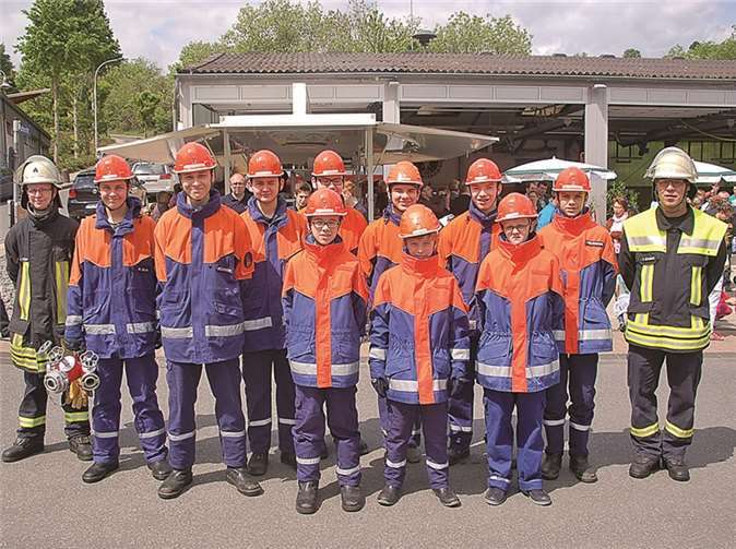 35 Jahre Jugendfeuerwehr  Die Jugendfeuerwehr Burgbrohl blickt auf 35 Jahre zurück. RÜ