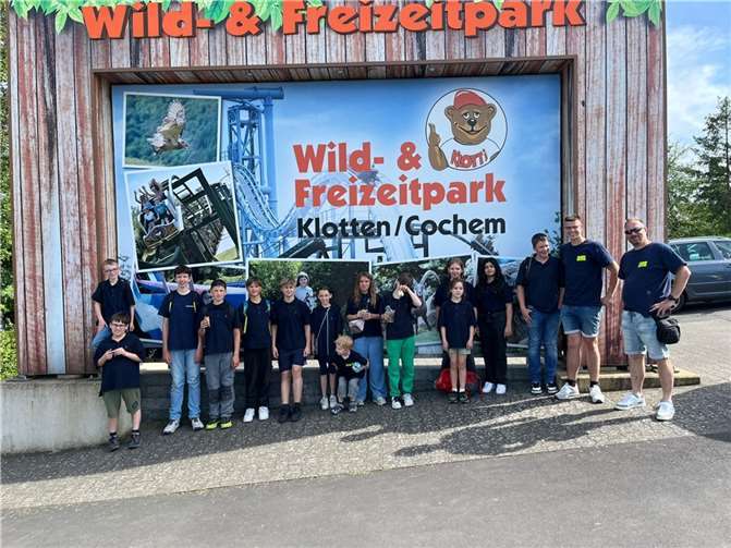 Die Jugendfeuerwehr im Tier- und Freizeitpark Klotten. Quelle: Förderverein Feuerwehr Dieblich