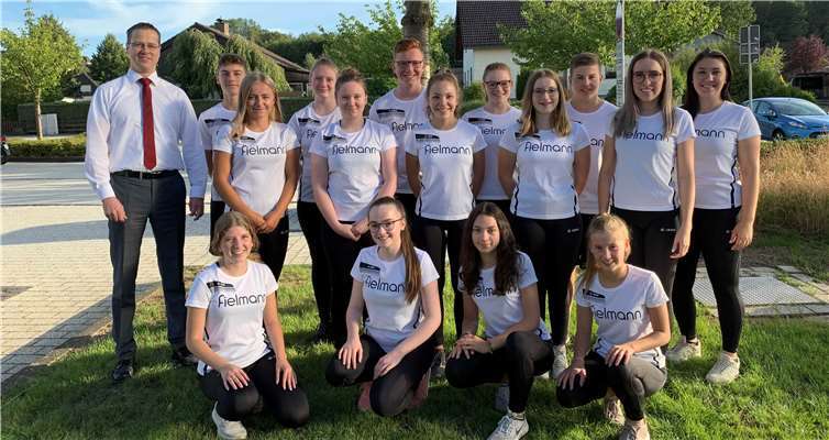 Die Jugendkürassiere in ihren neuen Outfits.Foto: privat