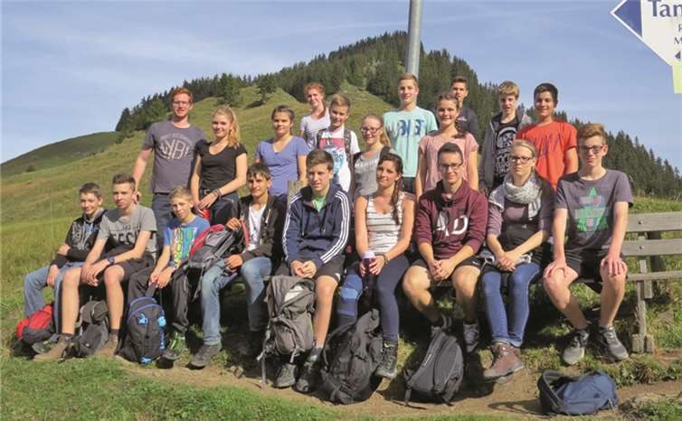 Die Jugendlichen erklommen auf den Wanderungen so einige Höhenmeter. privat