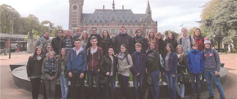 Die Jugendlichen erkundeten auf ihrer Fahrt viele Sehenswürdigkeiten rund um Amsterdam. privat