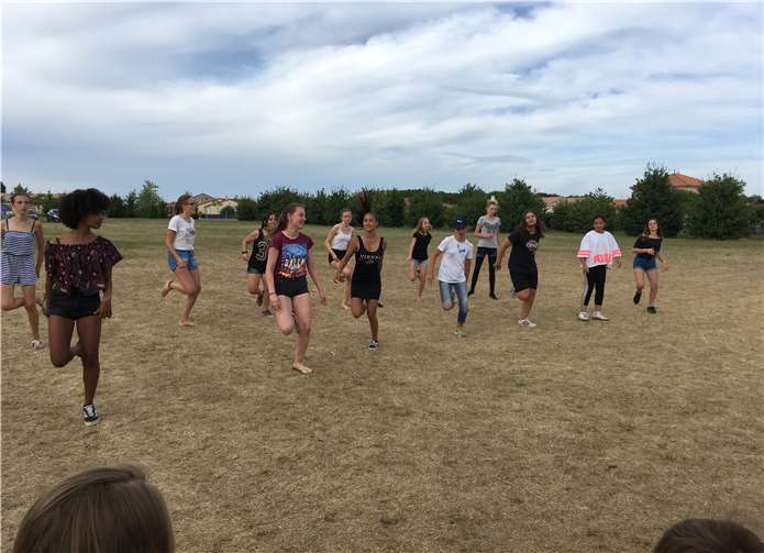 Die Jugendlichen hatten auch einen Tanz einstudiert.