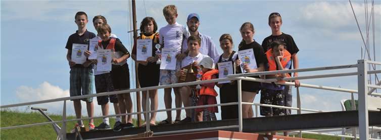 Max Massoudy gewinnt die Opti-Glocke