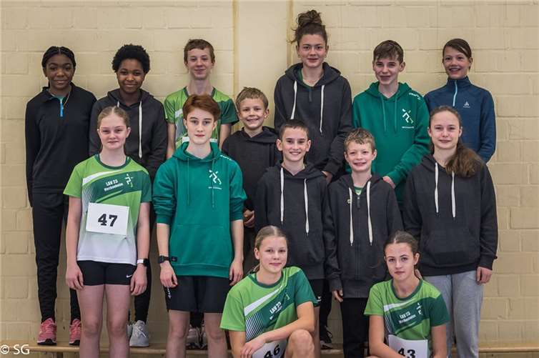 Die Jugendlichen von LAV 23 Meckenheim beim Hallensportfest in Troisdorf. Foto: S. Groß