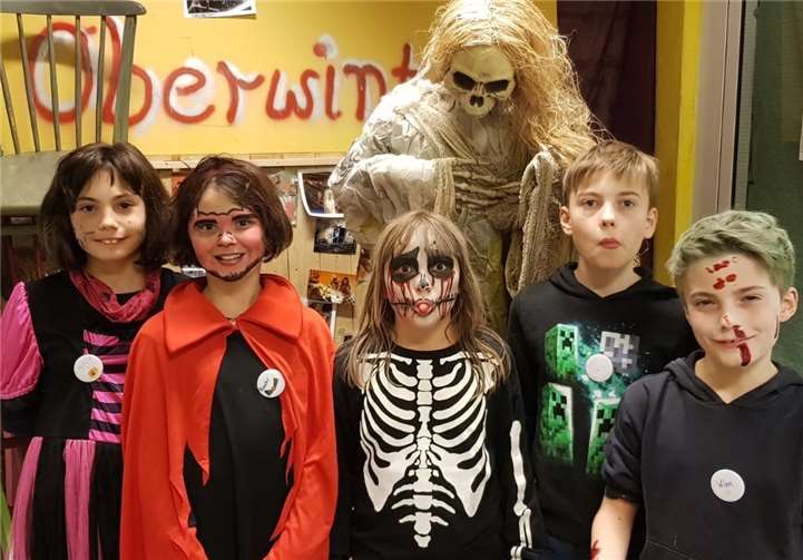 Die Jugendpflege Remagen, in Kooperation mit der Jugendpflege Bad Breisig, lud nach Oberwinter zu einer Gruselparty ein.privat