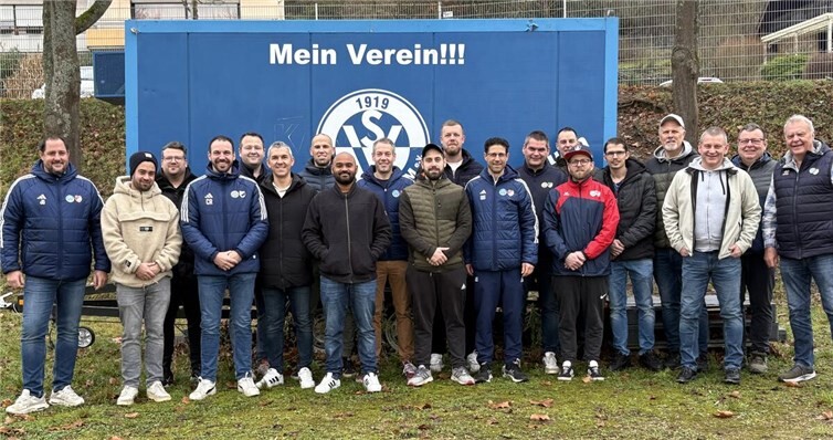 Die Jugendtrainer der SG Westum-Löhndorf.  Foto: Matteo Ritterrath