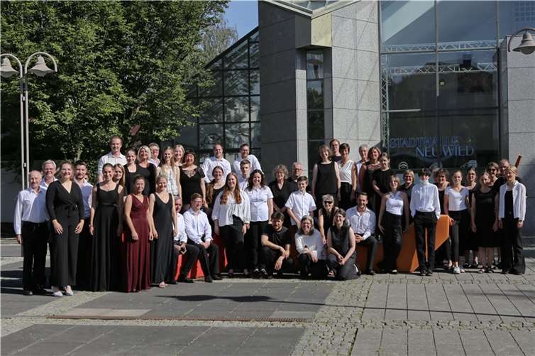 Die Junge Philharmonie Neuwied spielt in Vallendar. Fotos: Marcus Savelsberg