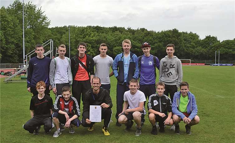 Die Jungen des Gymnasiums Mülheim-Kärlich konnten einen ausgezeichneten ersten Platz erzielen.privat