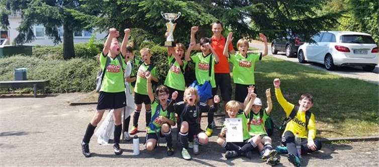 Die Jungenmannschaft siegte zum dritten Mal in Folge.