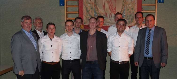 Die Junggesellen des JGV Wassenach.Fotos: privat