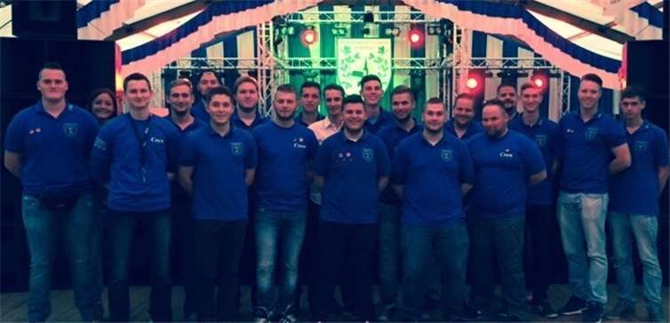 Die Junggesellen freuen sich auf eine erfolgreiche Kirmes.privat