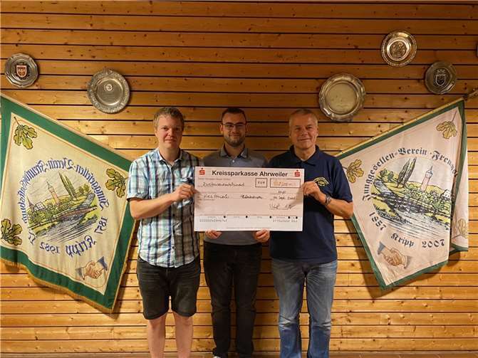 Die Junggesellen konnten die stolze Summe von 2.600 Euro überweisen. Foto: privat