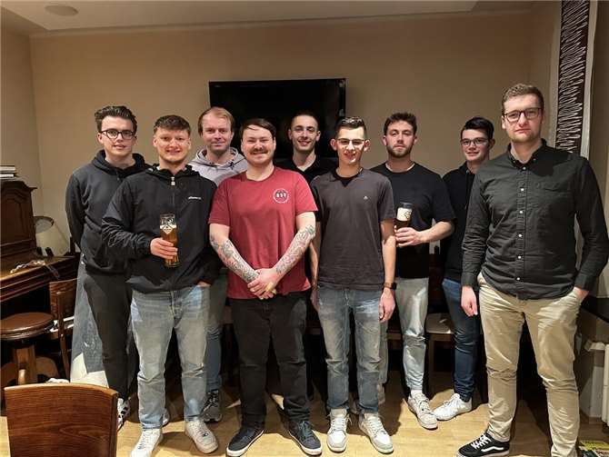 Die Junggesellen planen für „Wied in Flammen“ eine noch beeindruckendere Show im Rahmen der Kirmes auf die Beine zu stellen.  Foto: privat