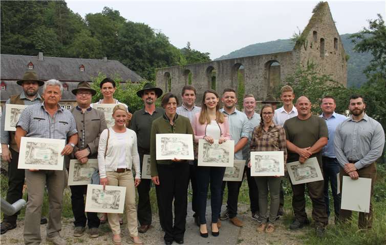 Die Jungjäger stellten sich zum Erinnerungsfoto auf.privat