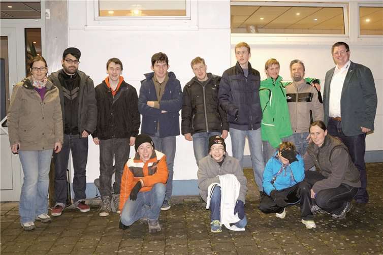 Die Jungs aus der Jungengruppe des Neuwieder Vereins für Menschen mit Behinderung (VMB) besuchten ein Eishockey-Match. privat