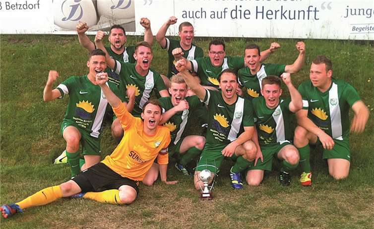 Die Jungs vom TFC Benfika Helau feierten den ersten Turniersieg der Vereinsgeschichte in Betzdorf.privat