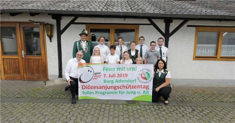Die Jungschützen freuen sich auf den Diözesanjungschützentag auf Burg Adendorf. Fotos: CEW