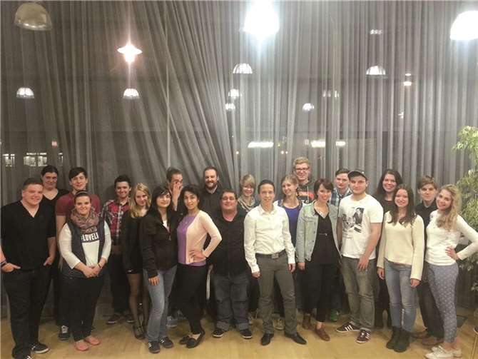 Die Jusos Mayen-Koblenz nach ihrer letzten Sitzung in der Hummerich-Halle Plaidt.  Privat