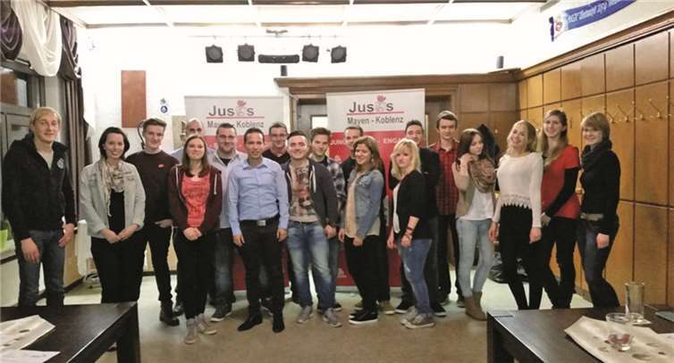 Die Jusos des Landkreises MYK bei ihrer ersten Sitzung 2015 in Weißenthurm. privat