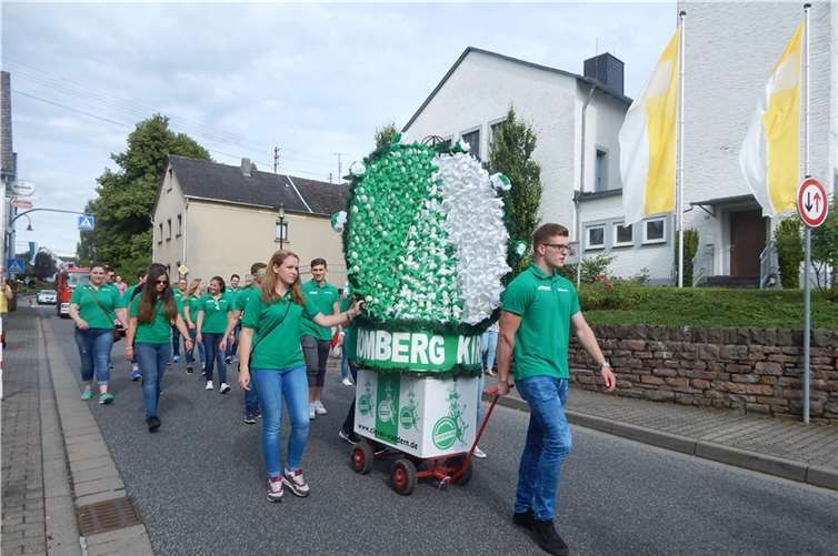 Die KG Stromberg, das ist eine Gruppe junger Leute, die sich für die Brauchtumspflege und für die Stromberger Gemeinschaft einsetzt.