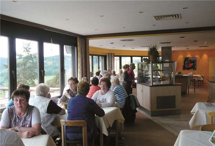 Die Kaffeepause im Restaurant im Hause St. Klara mit dem herrlichen Ausblick über das Wiedtal war eine echte Belohnung für die Mühe.