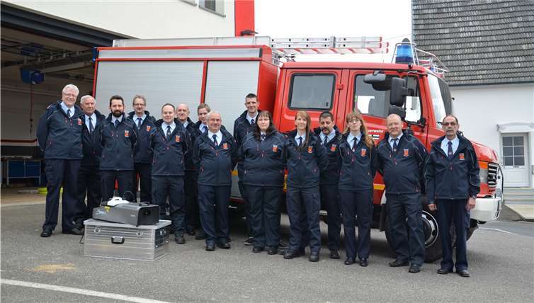 Die Kameradinnen und Kameraden trafen sich zur Jahreshauptversammlung, links Wehrführer Artur Schlüter. Privat