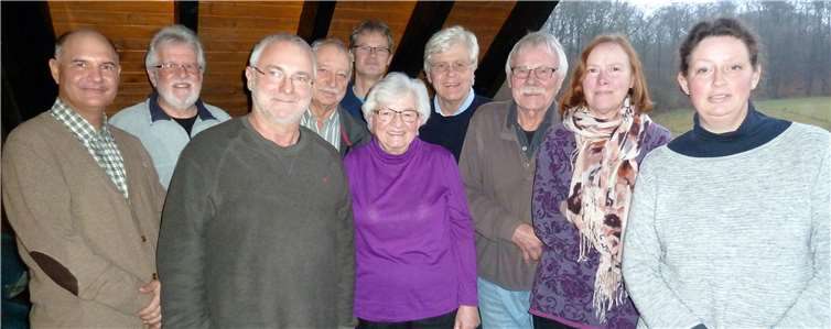 Die Kandidaten der Liste Bündnis 90 / Die Grünen für den Ortsgemeinderat von Straßenhaus: V.l.n.r.: Armin Walter, Herbert Krobb, Karl Matheis, Christoph Nitsche, Uwe Bröskamp, Ingelore Krobb, Jürgen Drumm, Dieter Mittau, Klaudia Koenen, Elisabeth Bröskamp; nicht auf dem Bild sind Karin Scharf, Christa Kuhlendahl-Drumm sowie Marie-Helene Krobb und Egon Krobb. Foto: privat