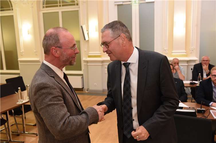 Die Kandidaten (v.li.) Dr. Jürgen Lorenz und Peter Diewald.