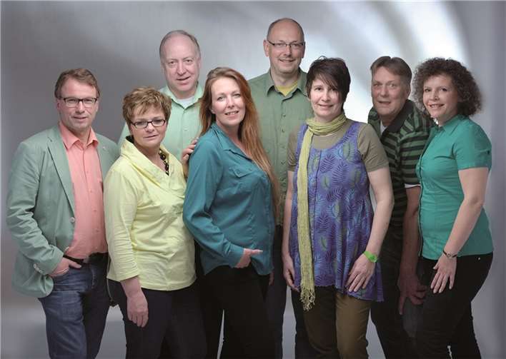 Die Kandidaten von Bündis 90/Die Grünen für den Kreistag Mayen-Koblenz (v. l.): Wolfgang Treis (Mayen), Ulrike Linhsen (Andernach), Klaus Meurer (Münstermaifeld), Carmen Bohlender (Vallendar), Martin Schmitt (Monreal), Birgit Meyreis (Ochtendung), Thomas Beckgerd (Bendorf), Susanne Guth (Bendorf). privat