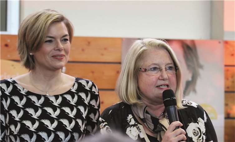 Die Kandidatin für das Amt der Ministerpräsidentin von Rheinland Pfalz, Julia Klöckner kam u.a. in Begleitung der Direktkandidatin der CDU im Wahlkreis 11, Hedi Thelen. H. Schulte