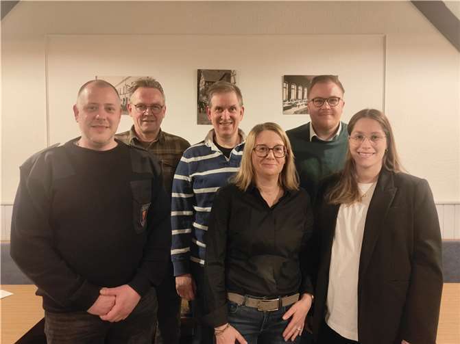 Die Kandidatinnen und Kandidaten der CDU für Ortsvorsteher, Ortsbeirat Westum und Stadtrat Sinzig. Von links nach rechts Sascha Blick, Thomas Andres, Markus Jolas, Martina Meid-Alfter, Robin Odenthal, Mareike Nachtsheim. Foto: CDU Westum