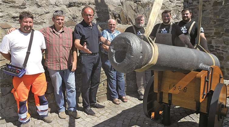 Die Kanone am Helmwartsturm erstrahlt in neuem Glanz.Stadtverwaltung Andernach