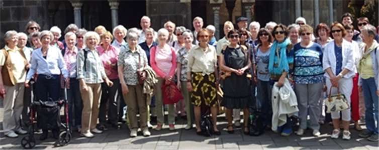 Die "Kantorei für ältere Stimmen" besuchte die Abtei in Maria Laach. privat