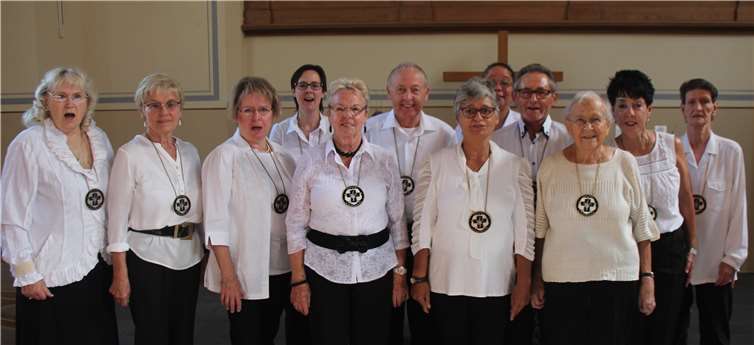 Die Kantorei singt in der frisch renovierten Bad Breisiger Christuskirche. KMI