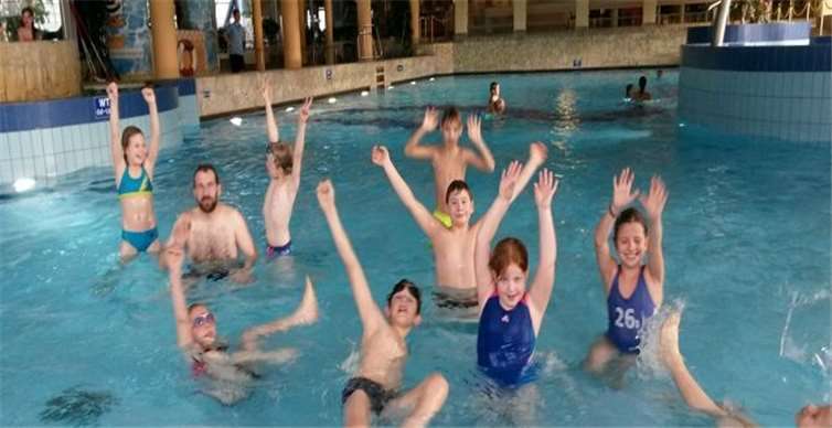 Die Kanujugend im Erlebnisbad Rheinbach.privat