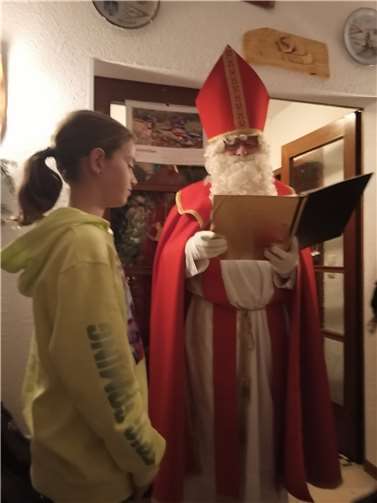 Die Kanuten des Kanu-Club Unkel e.V. hatten Besuch vom Nikolaus.