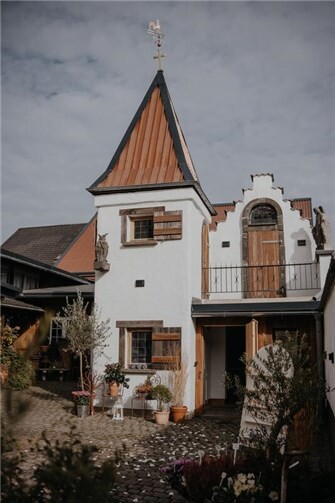 Die Kapelle im Blumenhof in Nickenich ist ein weiterer besonderer Trau(m)ort in der VG Pellenz  Foto: Varinja Grewing / Photographie