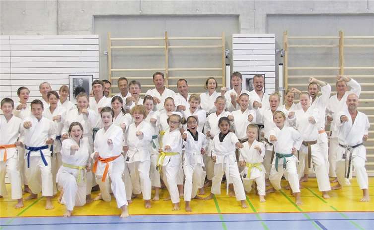 Die Karatekas vom JKA freuen sich auf neue Mitstreiter. privat