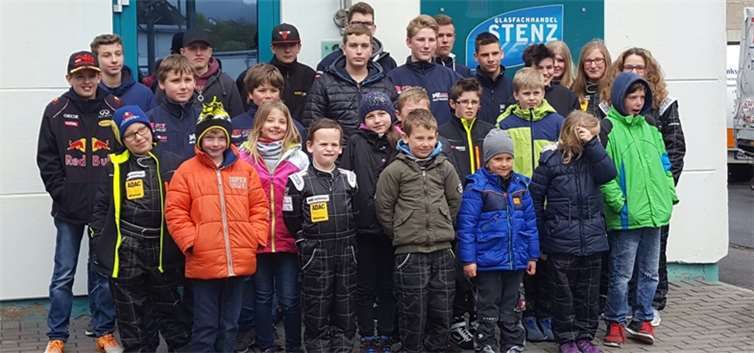 Die Kart Kids können nach der langen Winterpause endlich wieder auf die Strecke.privat