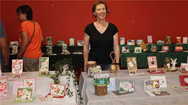 Die Kartengestaltung zu allen Anlässen ist das Hobby von Wilma Basche.