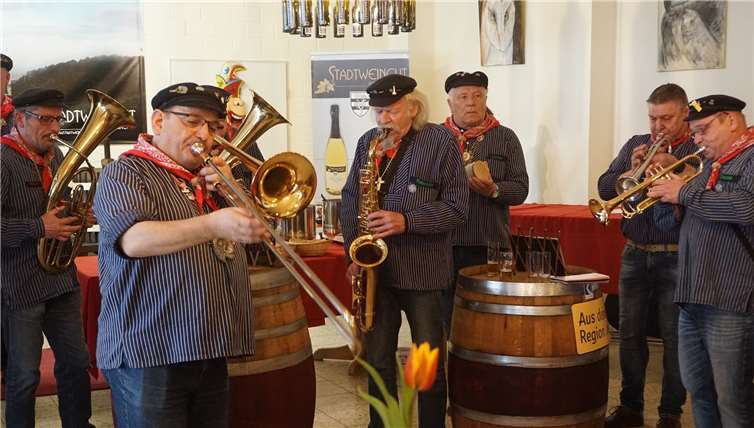 Die „Karuselle-Bremser“ sorgten für tolle Stimmungsmusik.